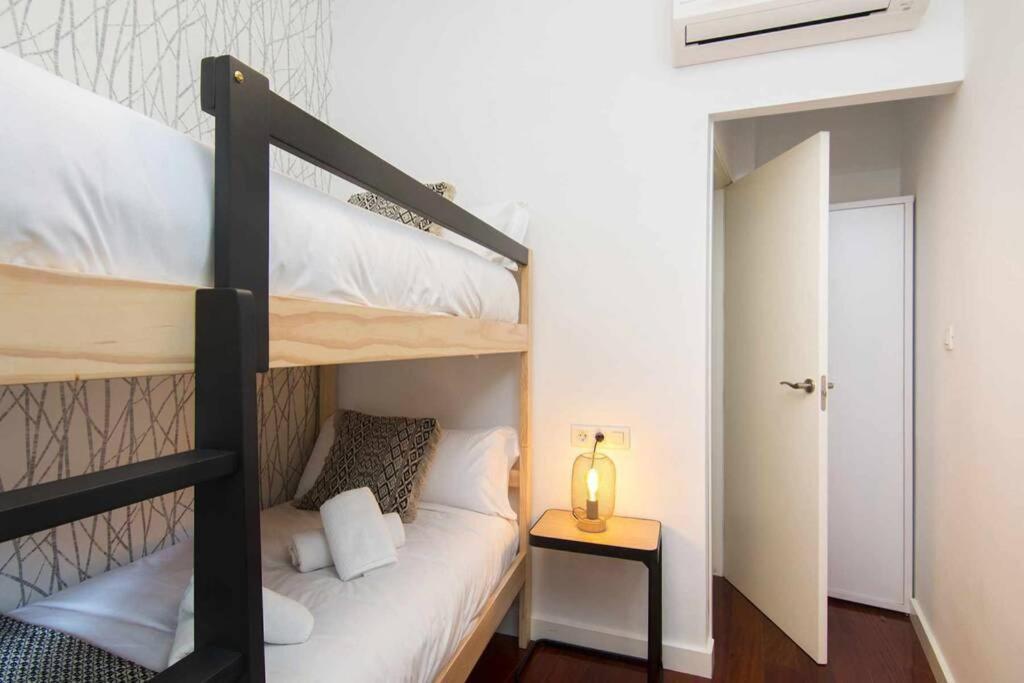 Eco Center Granatensis Catedral 2 Habitaciones Free Parking غرناطة المظهر الخارجي الصورة
