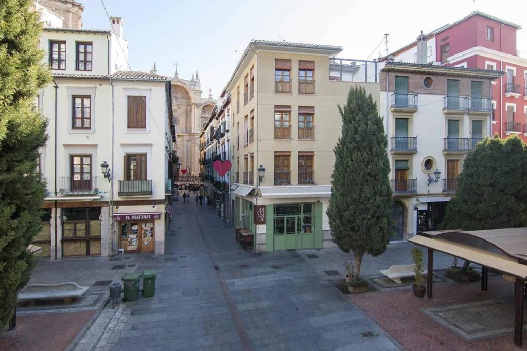 Eco Center Granatensis Catedral 2 Habitaciones Free Parking غرناطة المظهر الخارجي الصورة