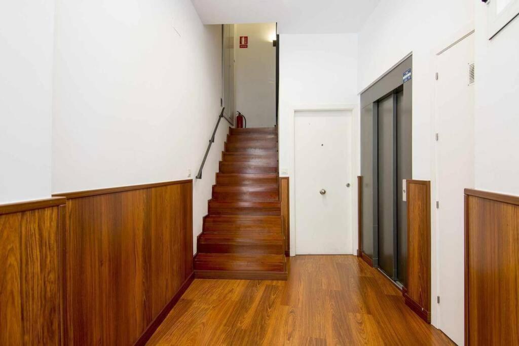 Eco Center Granatensis Catedral 2 Habitaciones Free Parking غرناطة المظهر الخارجي الصورة