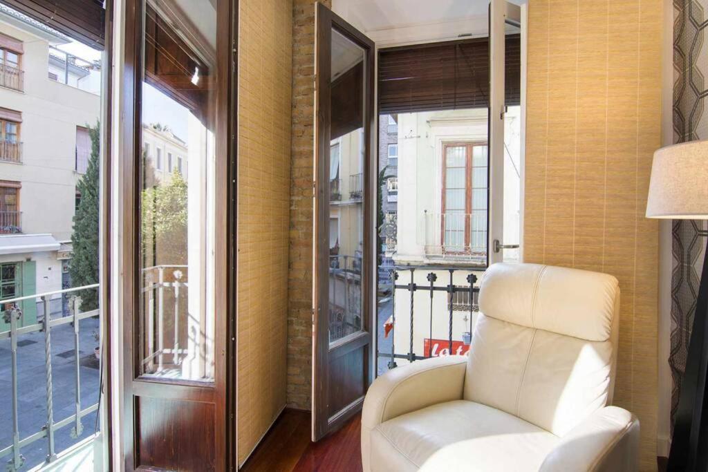 Eco Center Granatensis Catedral 2 Habitaciones Free Parking غرناطة المظهر الخارجي الصورة